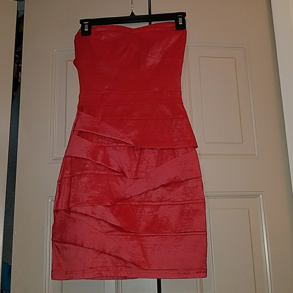 Strapless dress
